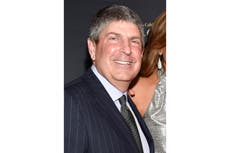 El presidente de Paramount, Jeff Shell, renuncia en medio de una batalla legal