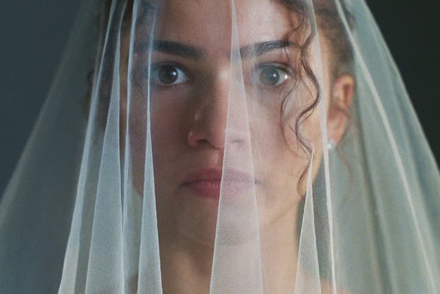 <p>  Zendaya estrena proyecto: <em>‘El drama’ </em></p>