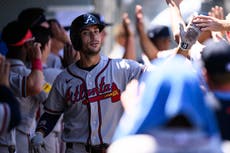 Olson pega jonrón y los Bravos vencen 8-2 a los Angelinos