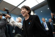 Primera ministra japonesa Takaichi, encantada con la visita de Deep Purple a su oficina
