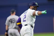 Díaz impulsa remontada ante Gil y Rays ganan 5-3 continuando racha de derrotas de Yankees