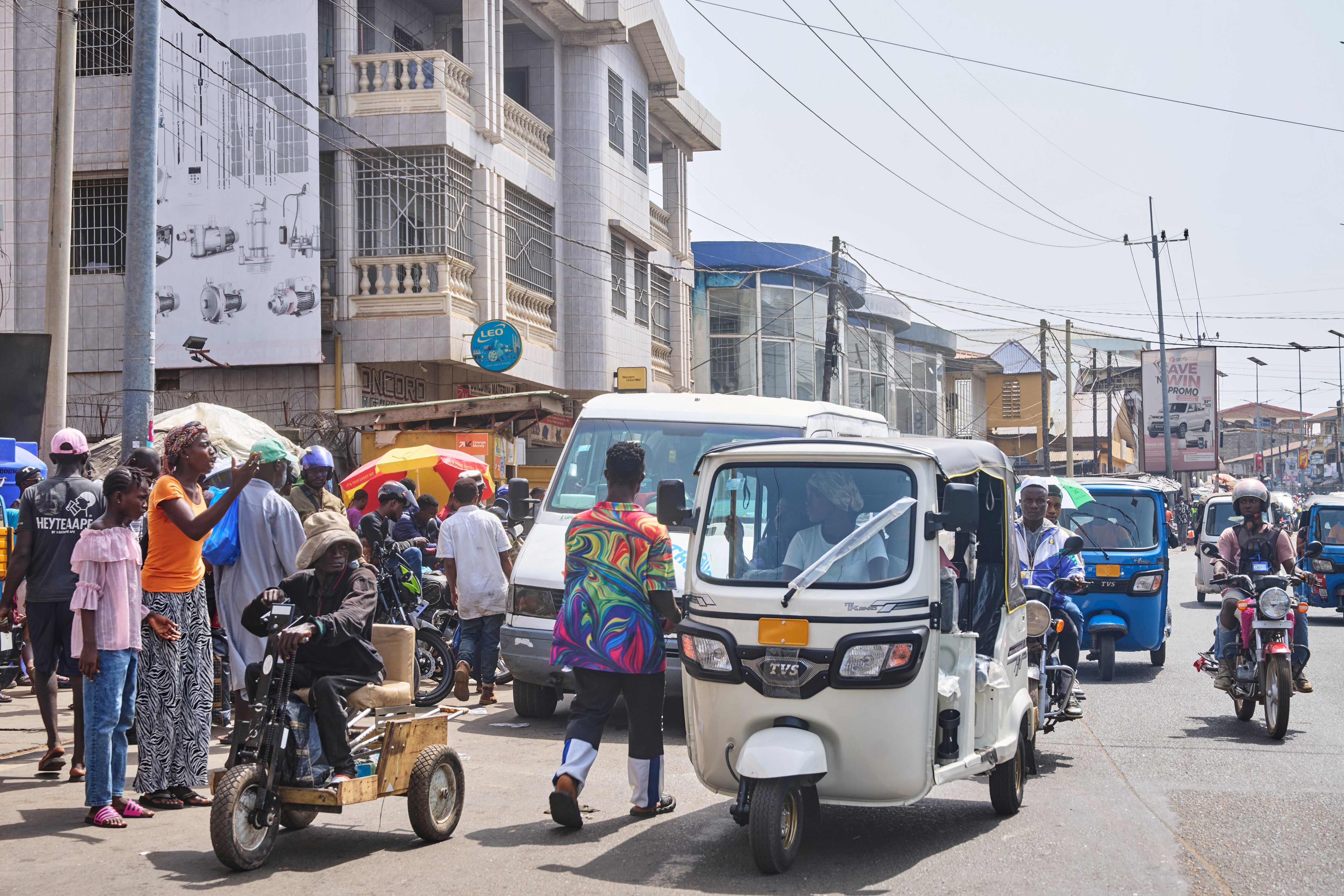 AFR-GEN SIERRA LEONA-MUJERES CONDUCTORAS