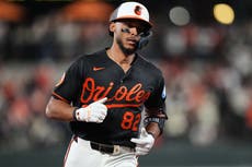Jackson y Henderson impulsan a Orioles a vencer 6-2 a Webb y Gigantes