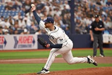Rasmussen lanza 6 entradas sin carreras y Rays barren 5-4 a Yankees por 1ra vez desde 2021