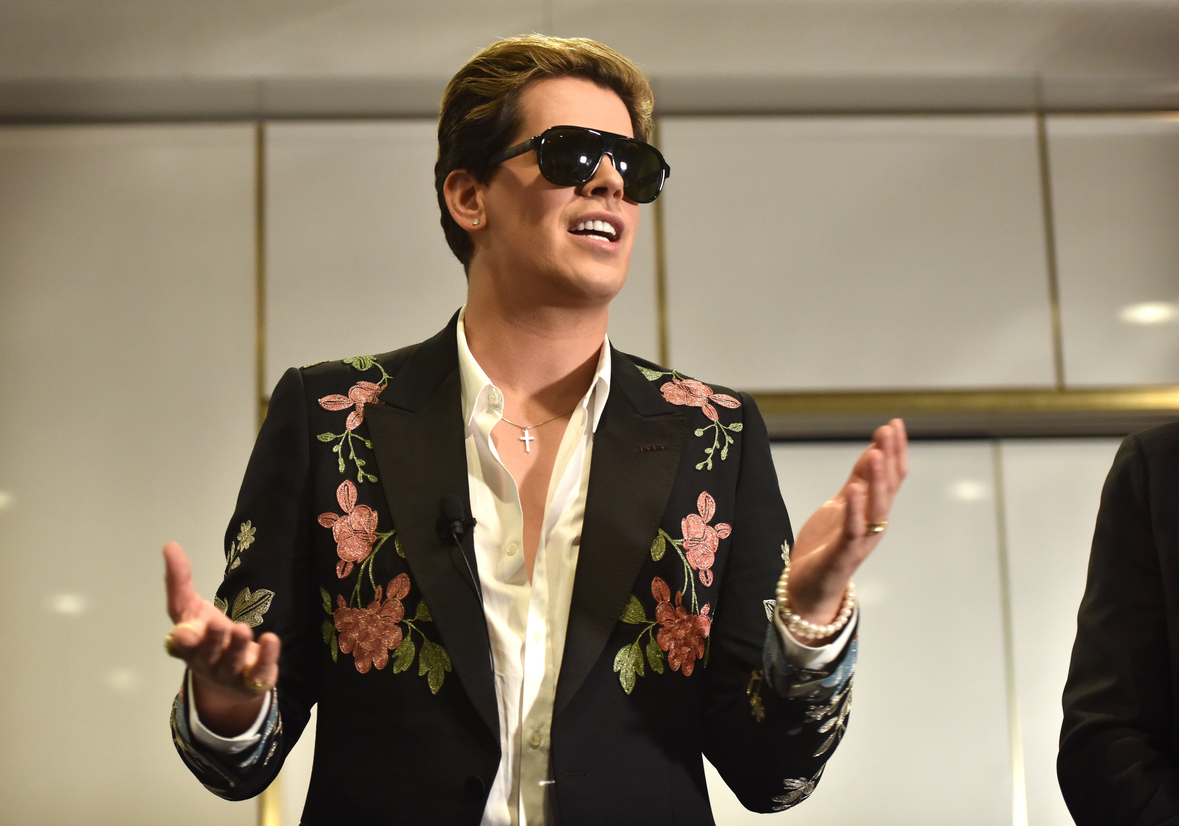 El comentarista de extrema derecha Milo Yiannopoulos habría sido detenido por las autoridades migratorias en Luisiana