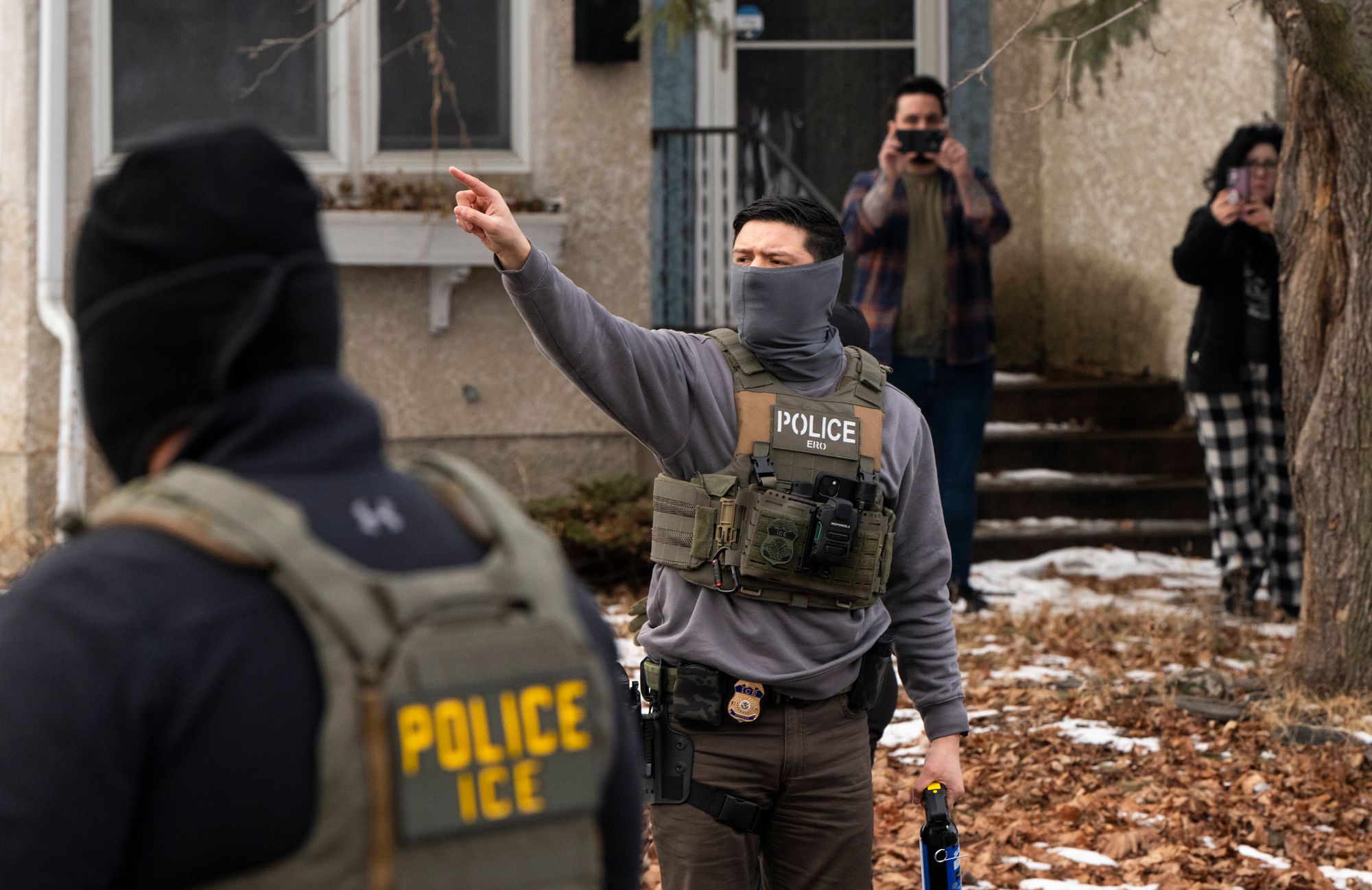 Luego de que agentes federales de inmigración mataran a tiros a dos ciudadanos estadounidenses, Trump defendió a ICE y los llamó “grandes patriotas que han sido abusados”