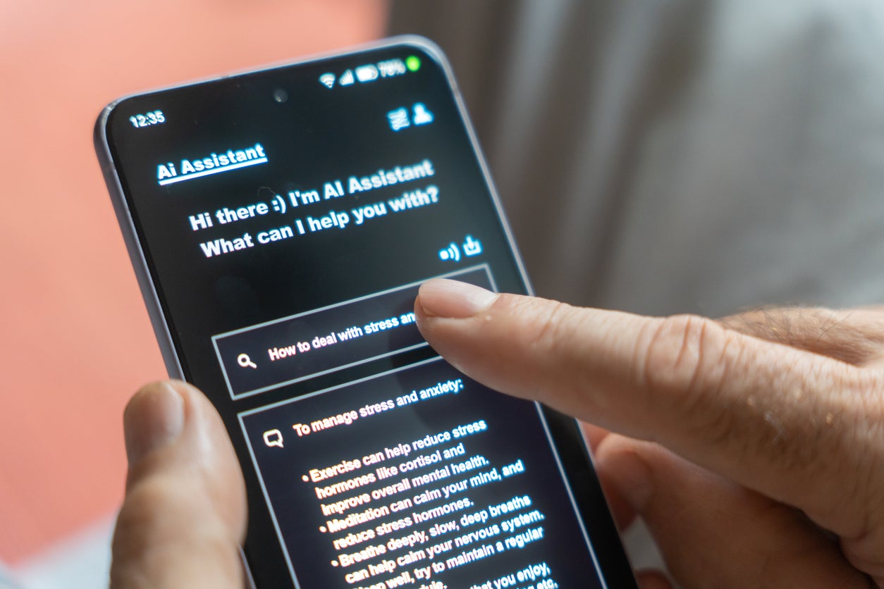 Todos los tipos de IA se vieron afectados, siendo Grok el que presentó más problemas (58 %), seguido de ChatGPT (52 %) y Meta AI (50 %)