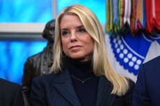 Pam Bondi podría ser acusada de desacato por no declarar sobre archivos de Epstein