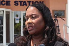 Liberan en Bahamas a estadounidense cuya esposa cayó de una lancha y está desaparecida