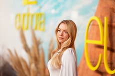 Sydney Sweeney se burla de polémica publicitaria con nuevo anuncio de jeans