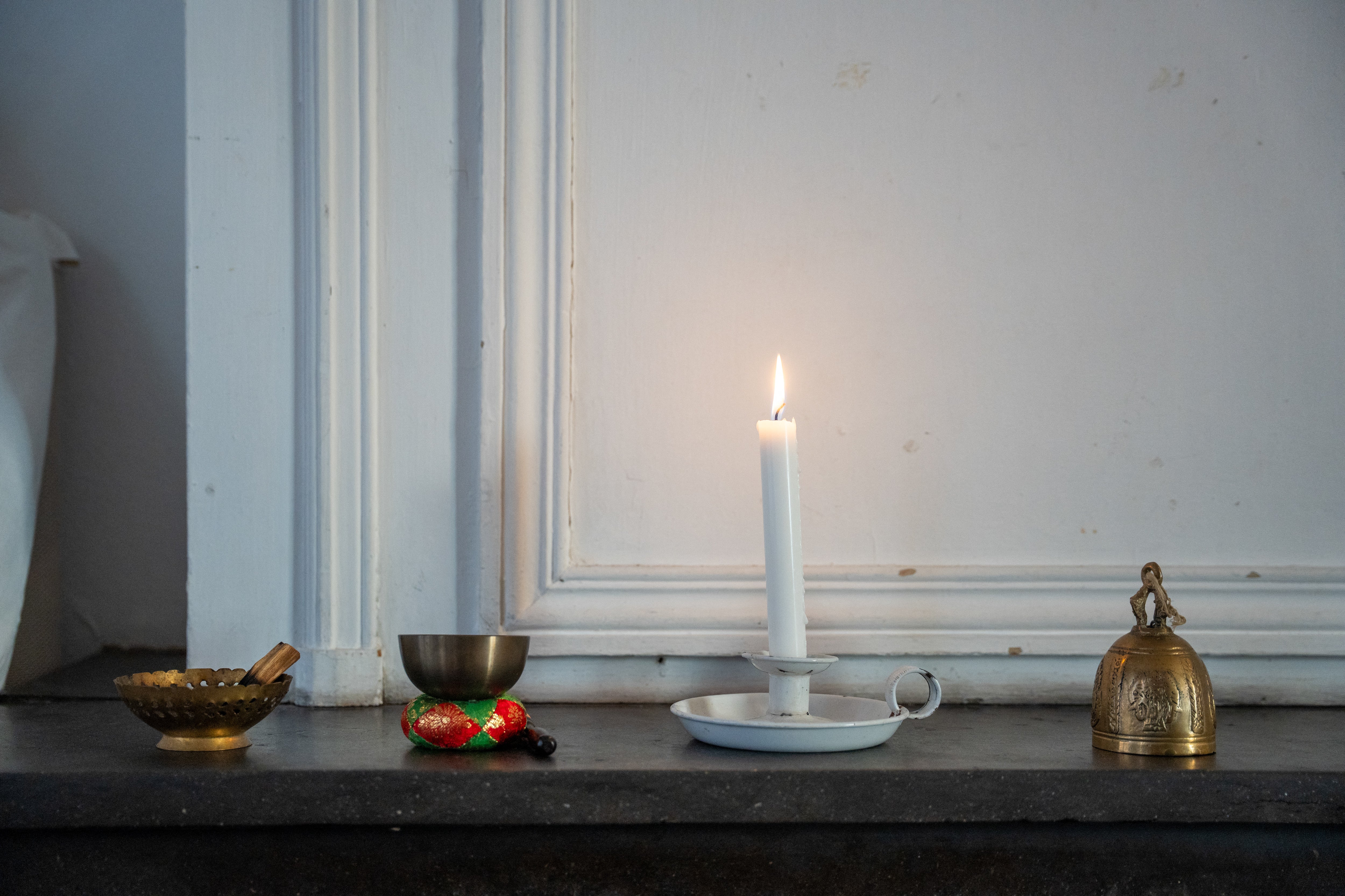 El incienso suele percibirse como una alternativa “natural” a las velas perfumadas