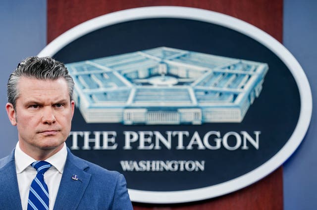 <p>Pete Hegseth pareció lanzar advertencias a periodistas durante una tensa rueda de prensa sobre la guerra con Irán  </p>