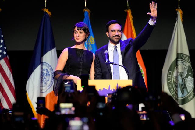 NUEVA YORK ALCALDE ESPOSA