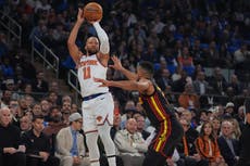 Brunson y Towns guían victoria de Knicks 113-102 ante Hawks en el inicio de la postemporada