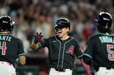Corbin Carroll pega grand slam en la octava en triunfo 6-2 de Diamondbacks sobre Azulejos
