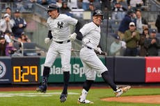 Yankees completan barrida al vencer 7-0 a Reales tras larga demora