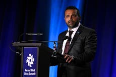 Director del FBI demanda a revista por artículo sobre consumo excesivo de alcohol