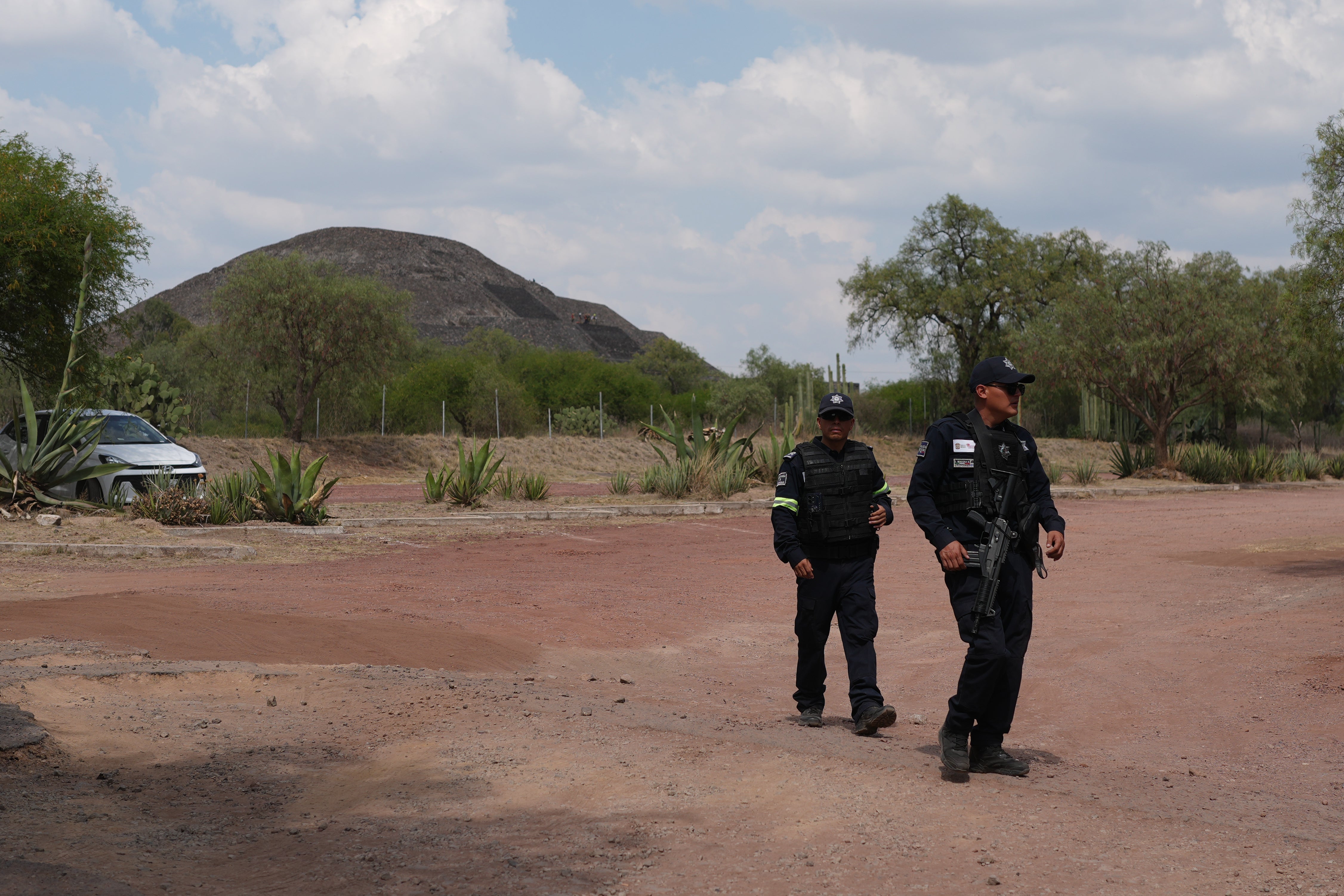 Teotihuacán permanece cerrado después de que un hombre armado disparó contra turistas