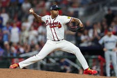 Bravos ponen al cerrador Raisel Iglesias en lista de lesionados de 15 días por inflamación de hombro