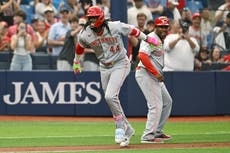Elly De La Cruz conecta 2 de los 5 jonrones de los Rojos en triunfo 12-6 ante Rays