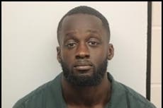 Hombre acusado de tiroteos en área de Atlanta muere en la cárcel