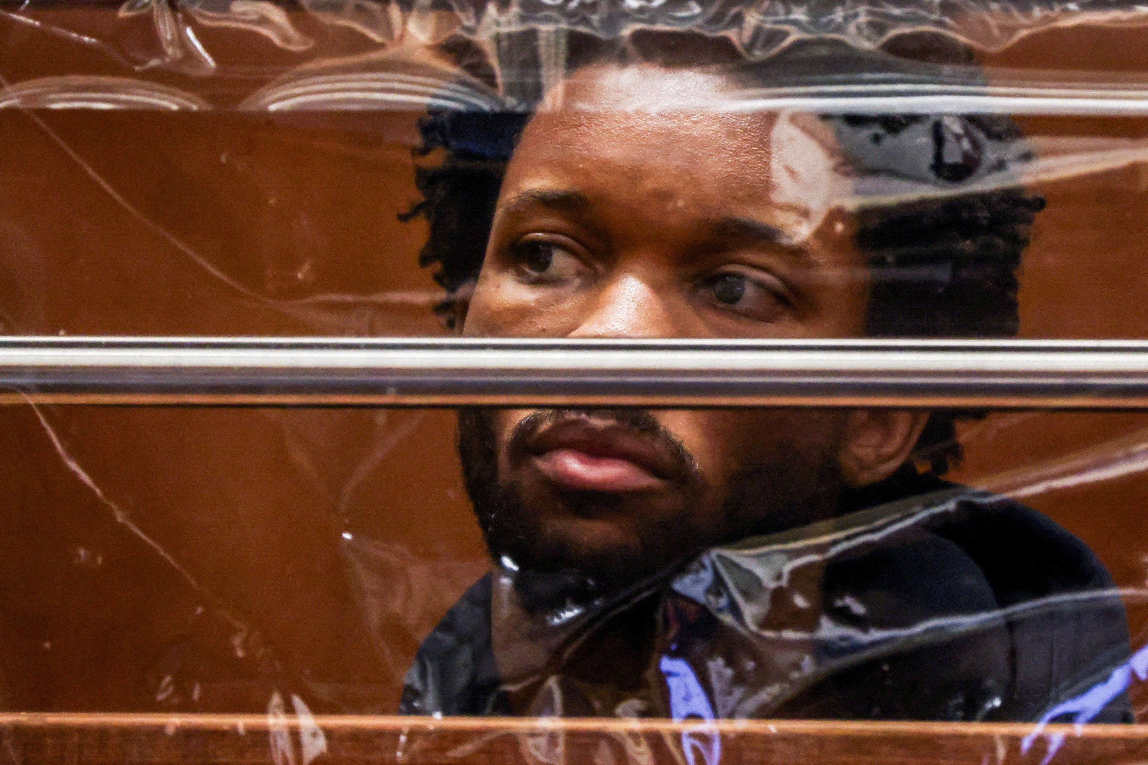 D4dv se declaró no culpable de asesinato en primer grado, actos lascivos con una persona menor de 14 años y mutilación de un cadáver