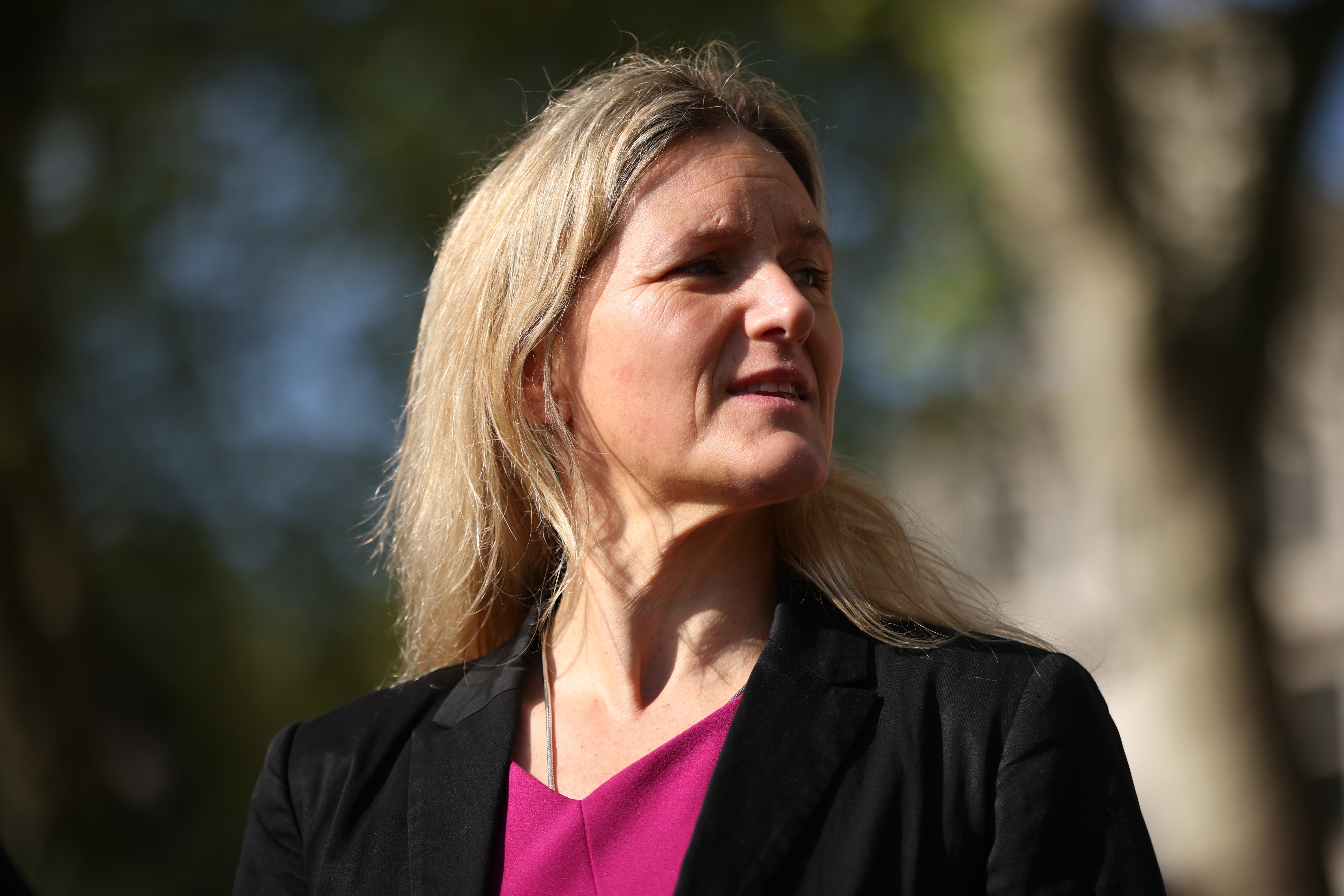 Kim Leadbetter presentó el proyecto de ley sobre enfermos terminales (cuidados paliativos), que se debatirá por última vez en la Cámara de los Lores este viernes