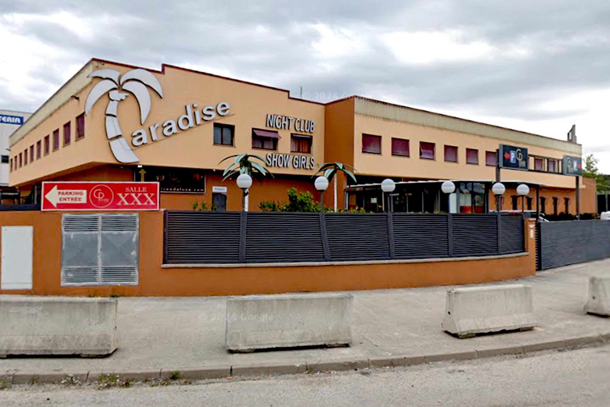 Club Paradise, un burdel situado al norte de Barcelona, es uno de los más grandes de Europa