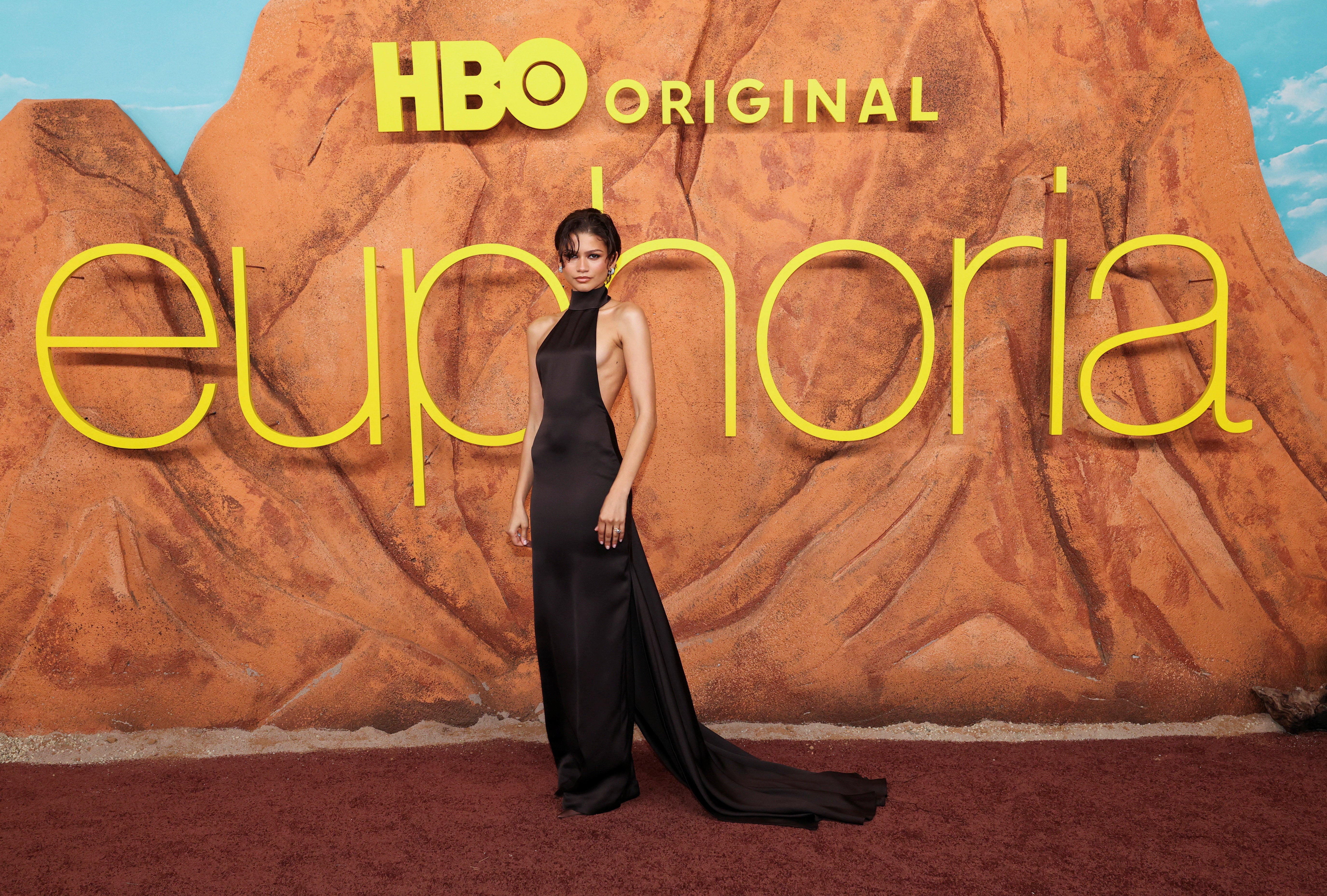 Zendaya asiste al estreno de la serie de televisión 'Euphoria' en Los Ángeles, California, el 7 de abril
