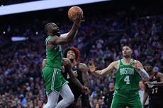 Celtics vencen 108-100 a 76ers en el Juego 3 con 25 puntos de Tatum y Brown