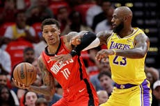 James anota el triple del empate y Lakers remontan, ganan en prórroga y lideran 3-0 a Rockets