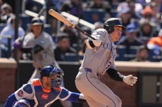 Con ayuda del árbitro robot, Rockies vencen 3-1 a Mets, la 14ª derrota de NY en 16 juegos