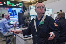 Las acciones asiáticas cierran mixtas y el petróleo sube más de un dólar por incertidumbre en Irán