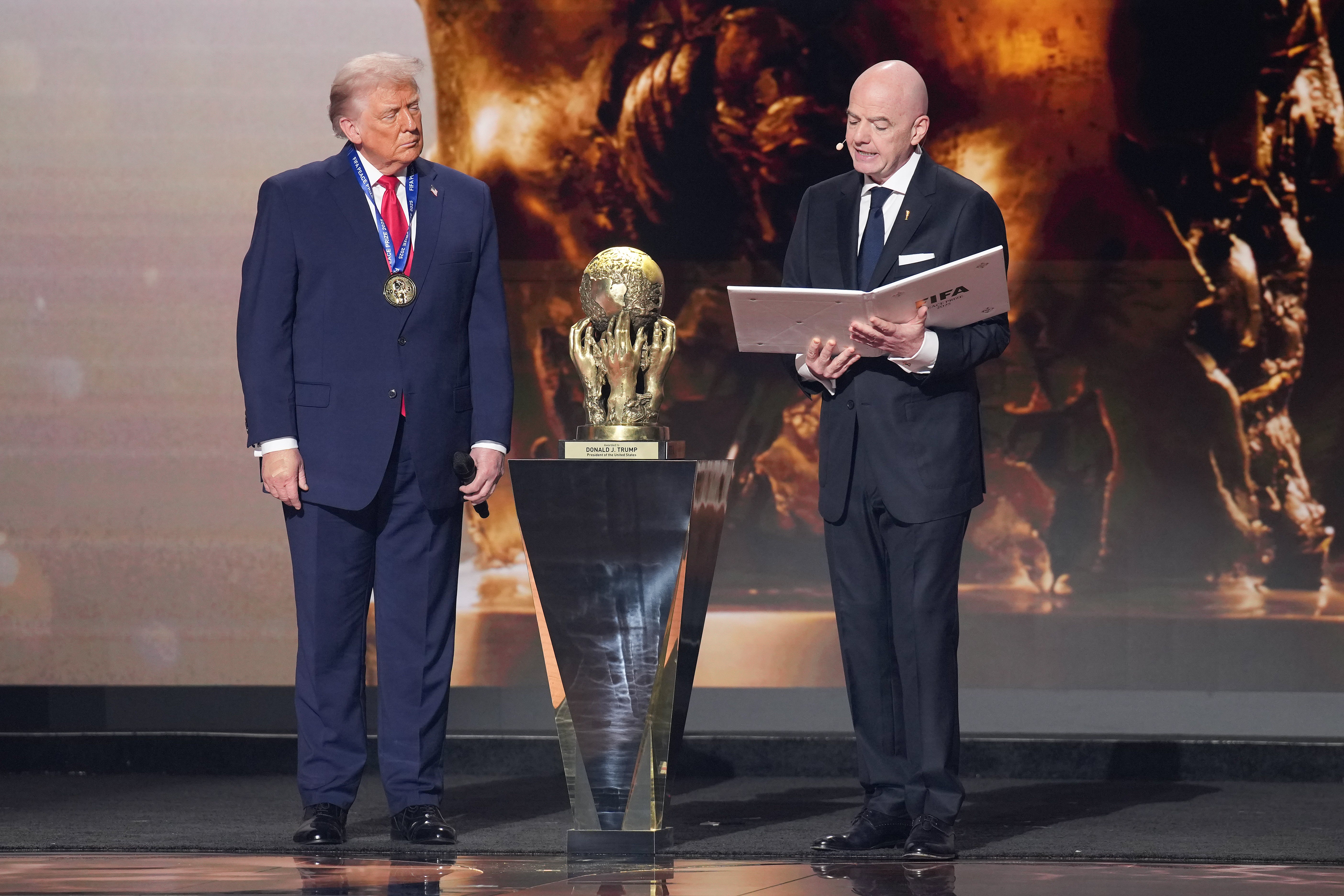 Trump recibió el Premio de la Paz de la FIFA en diciembre