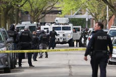 Sospechoso de robo enfrenta cargos de asesinato por matar a policía en hospital de Chicago