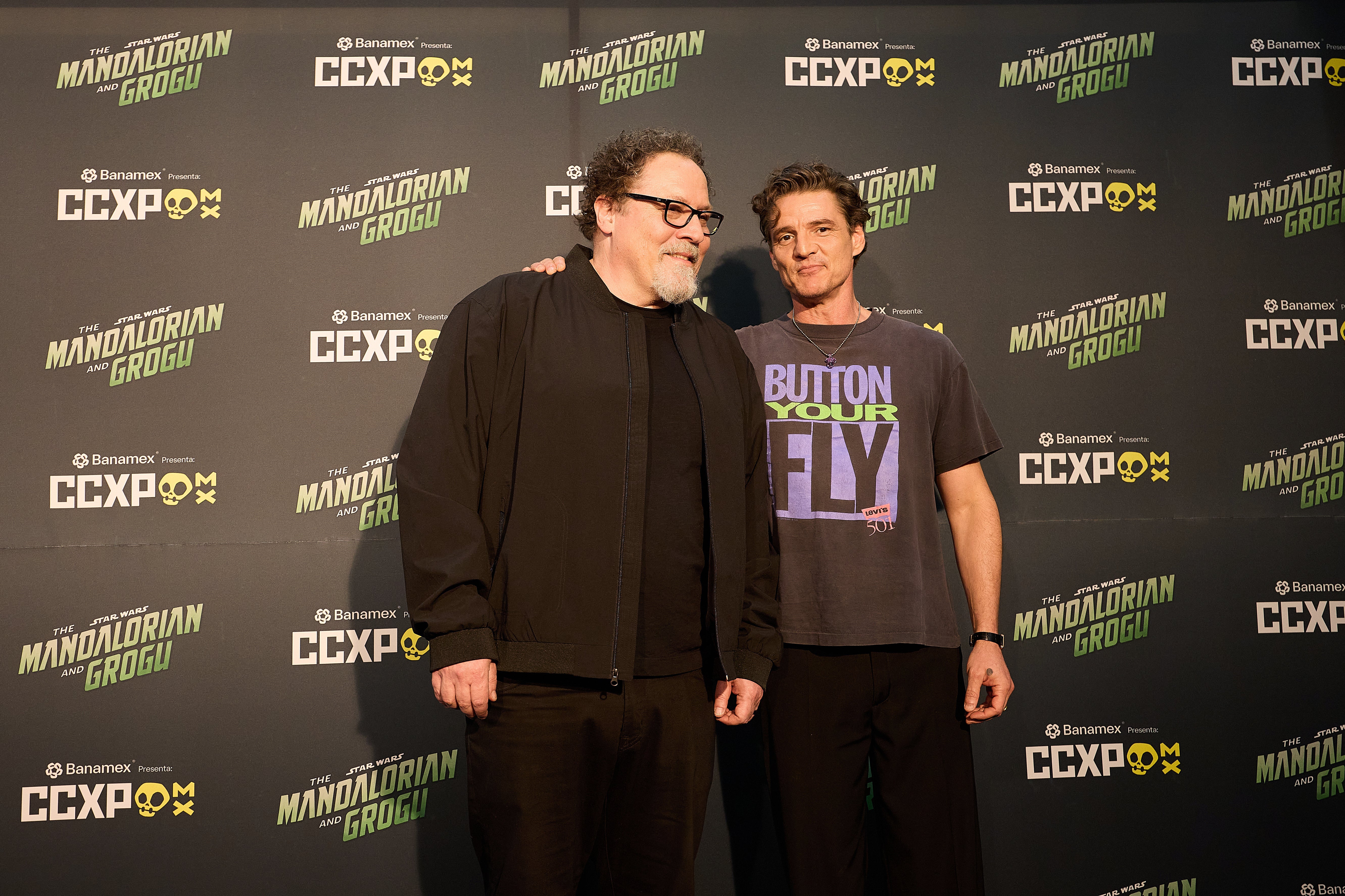 CCXP-MANDALORIAN AND GROGU