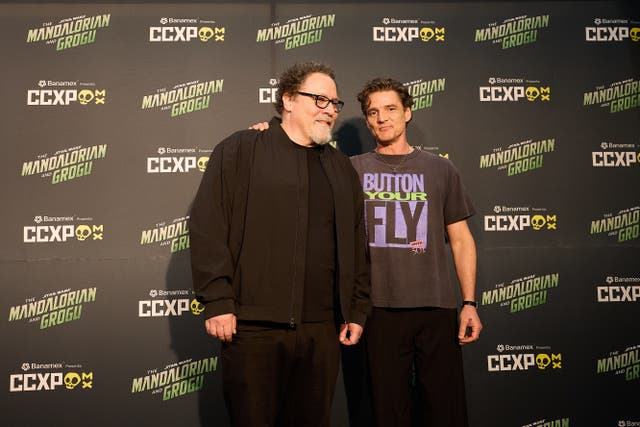 CCXP-MANDALORIAN AND GROGU