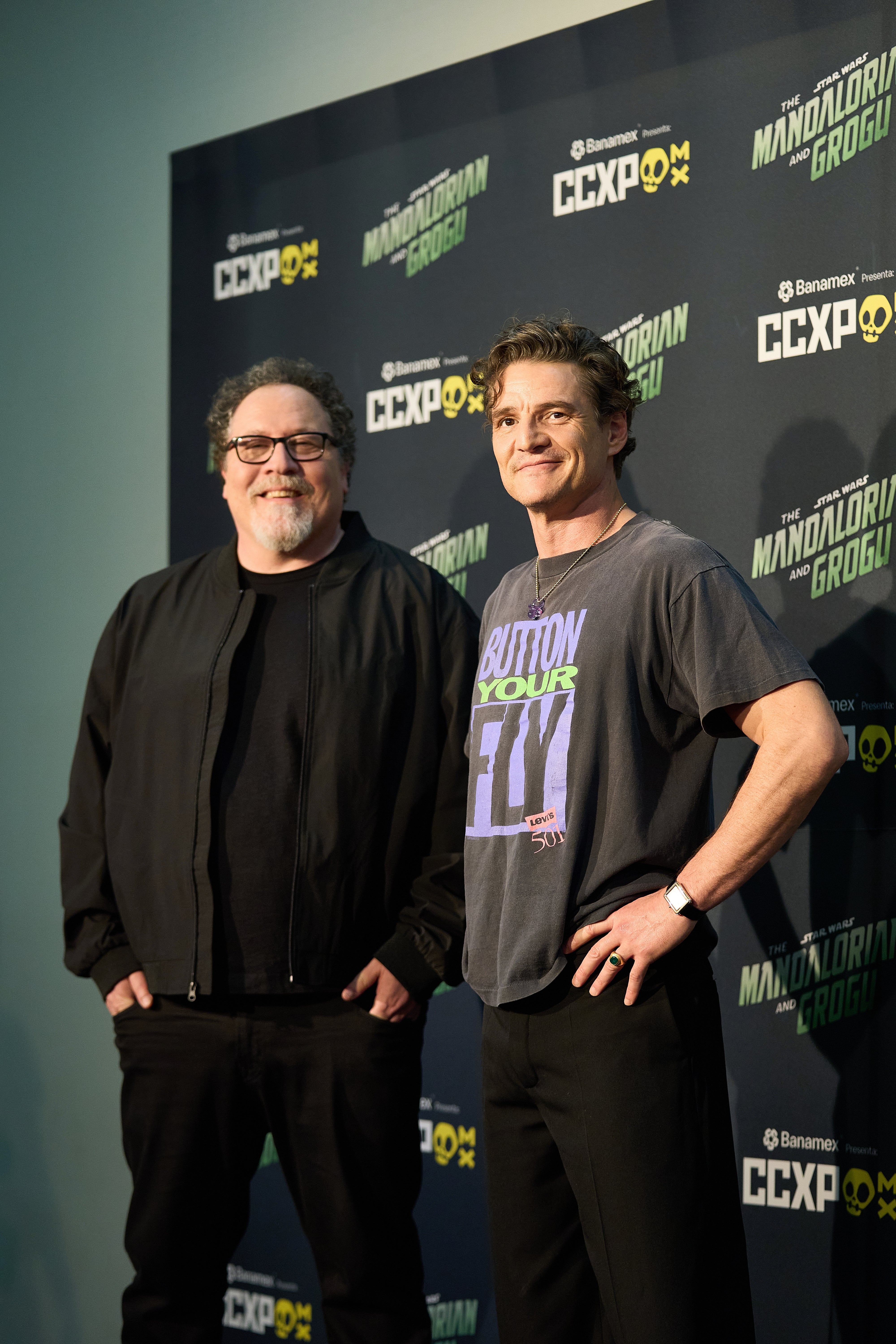 CCXP-MANDALORIAN AND GROGU