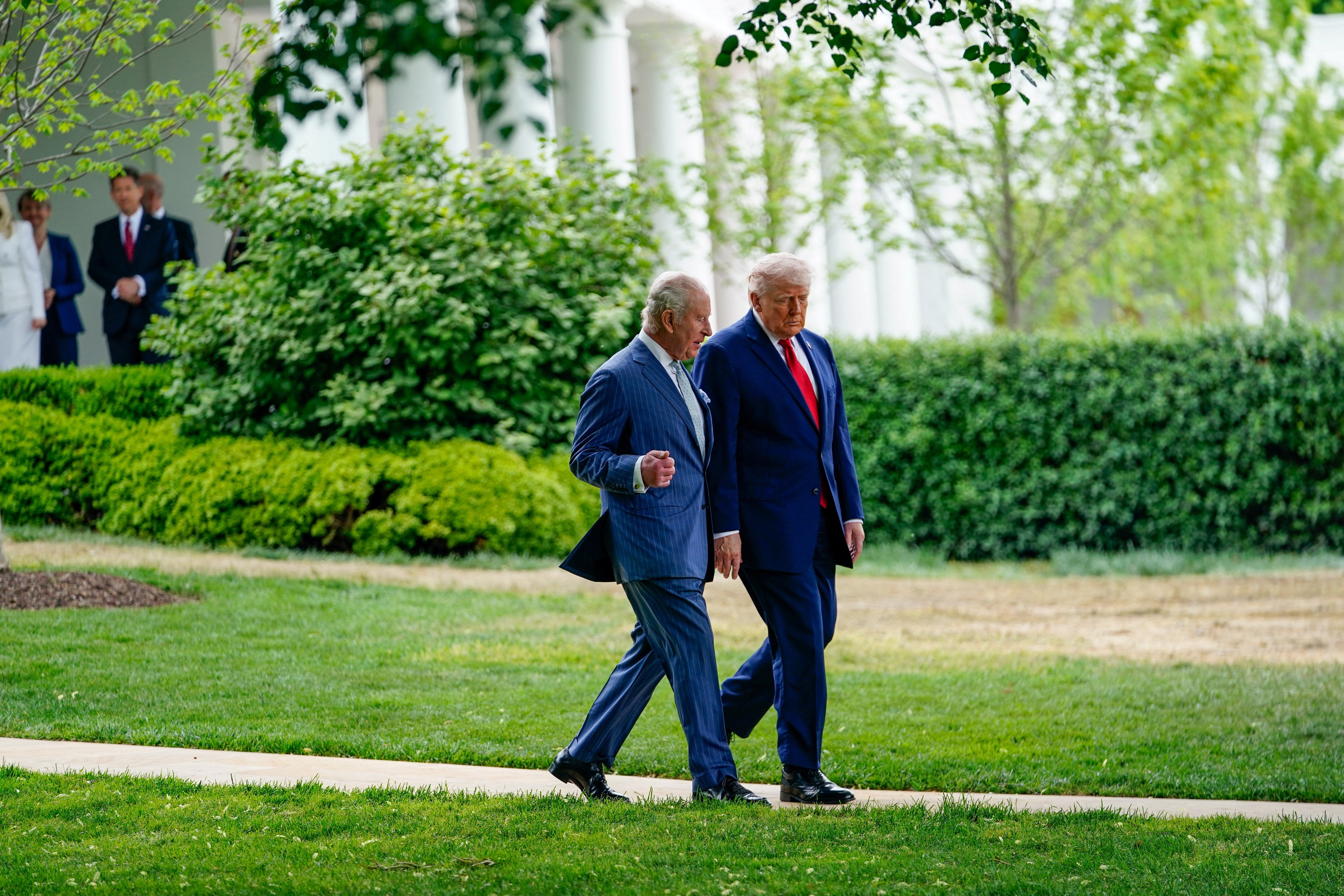 La visita llega en un momento difícil para las relaciones entre Estados Unidos y el Reino Unido