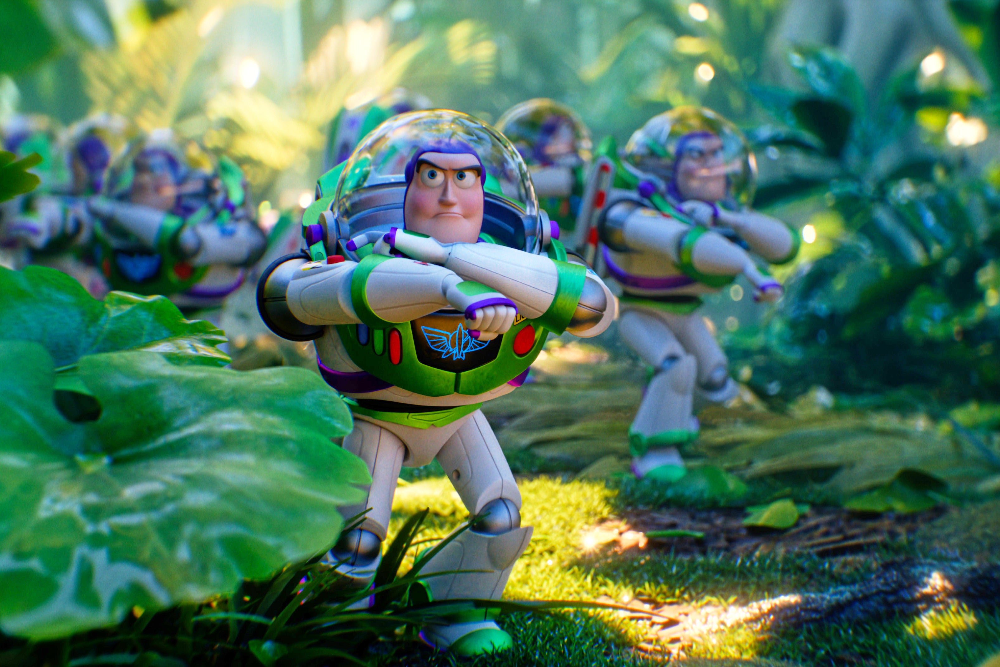 Un ejército de Buzz Lightyear aparece en ‘Toy Story 5’