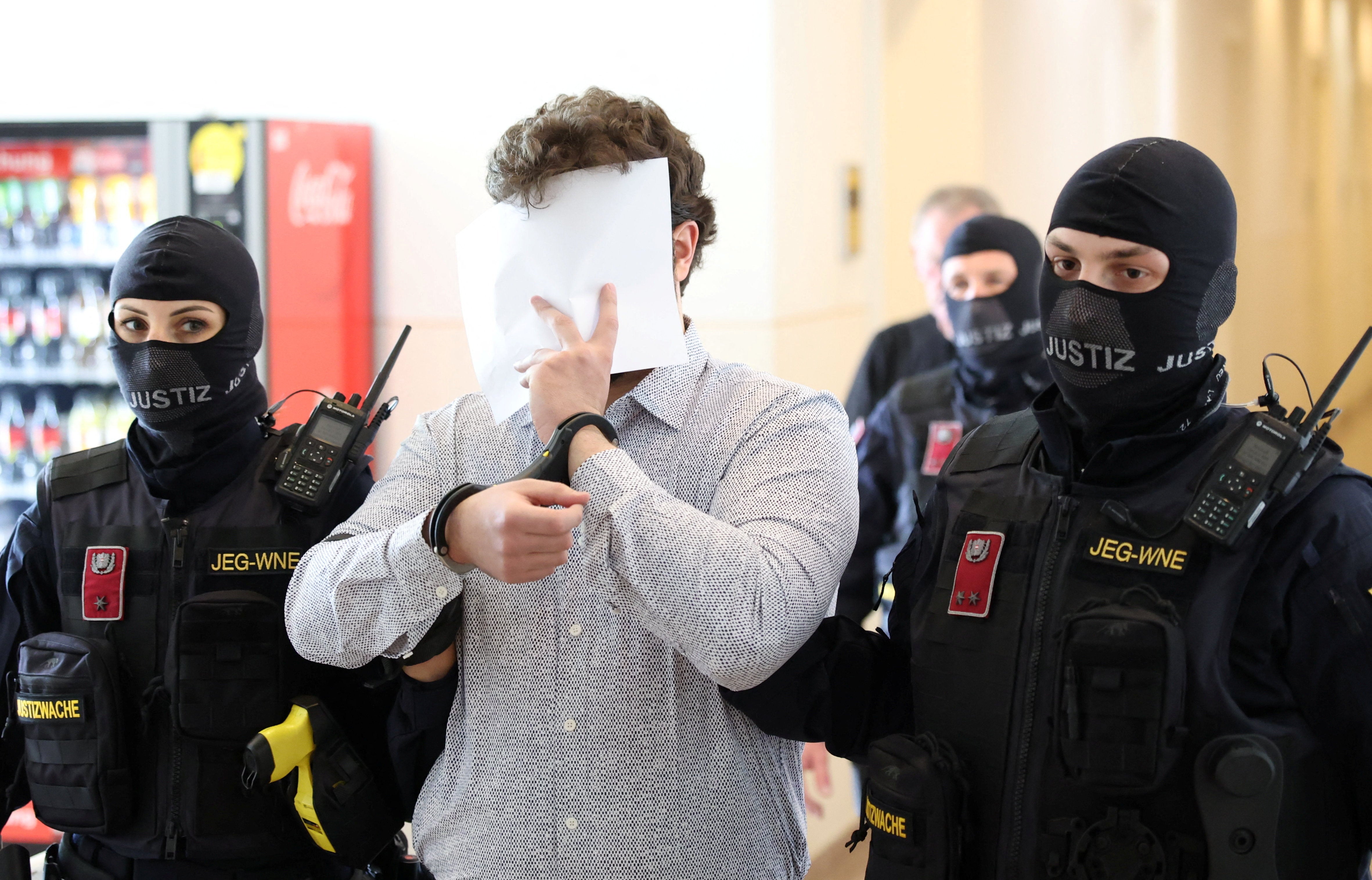 Hombre se declara culpable de planear ataque a concierto de Taylor Swift 