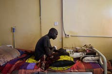 La guerra en Sudán deja en Jartum minas sin explotar y otras armas