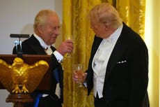 Trump rompe protocolo, revela detalles de charla privada con el rey Carlos