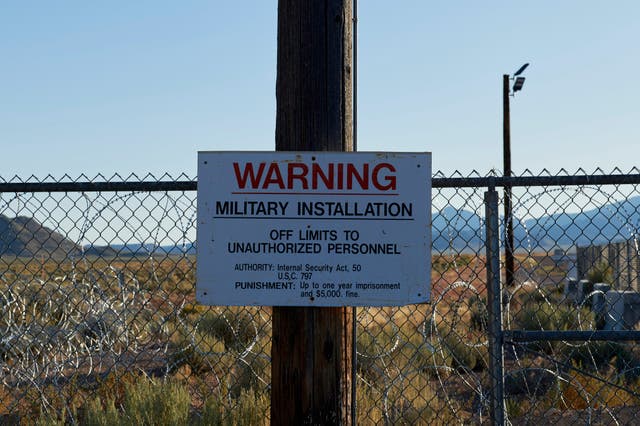 <p>En las últimas 24 horas se han registrado al menos 17 terremotos cerca del Área 51 de Nevada, lo que ha dado lugar a teorías conspirativas sobre la realización de pruebas nucleares en la zona</p>