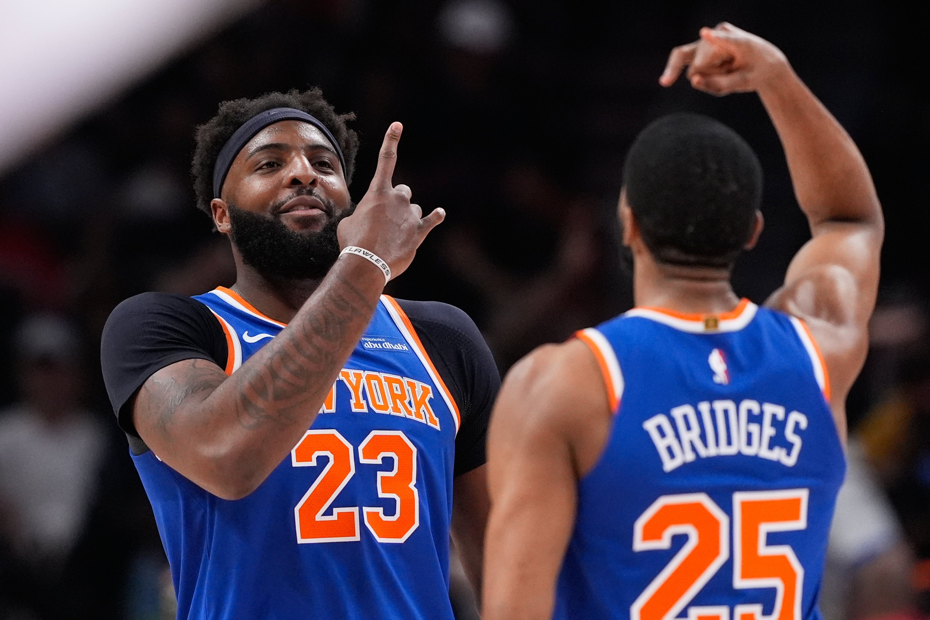Knicks avanzan a semis del Este aplastando 140-89 a Hawks en el 6to encuentro
