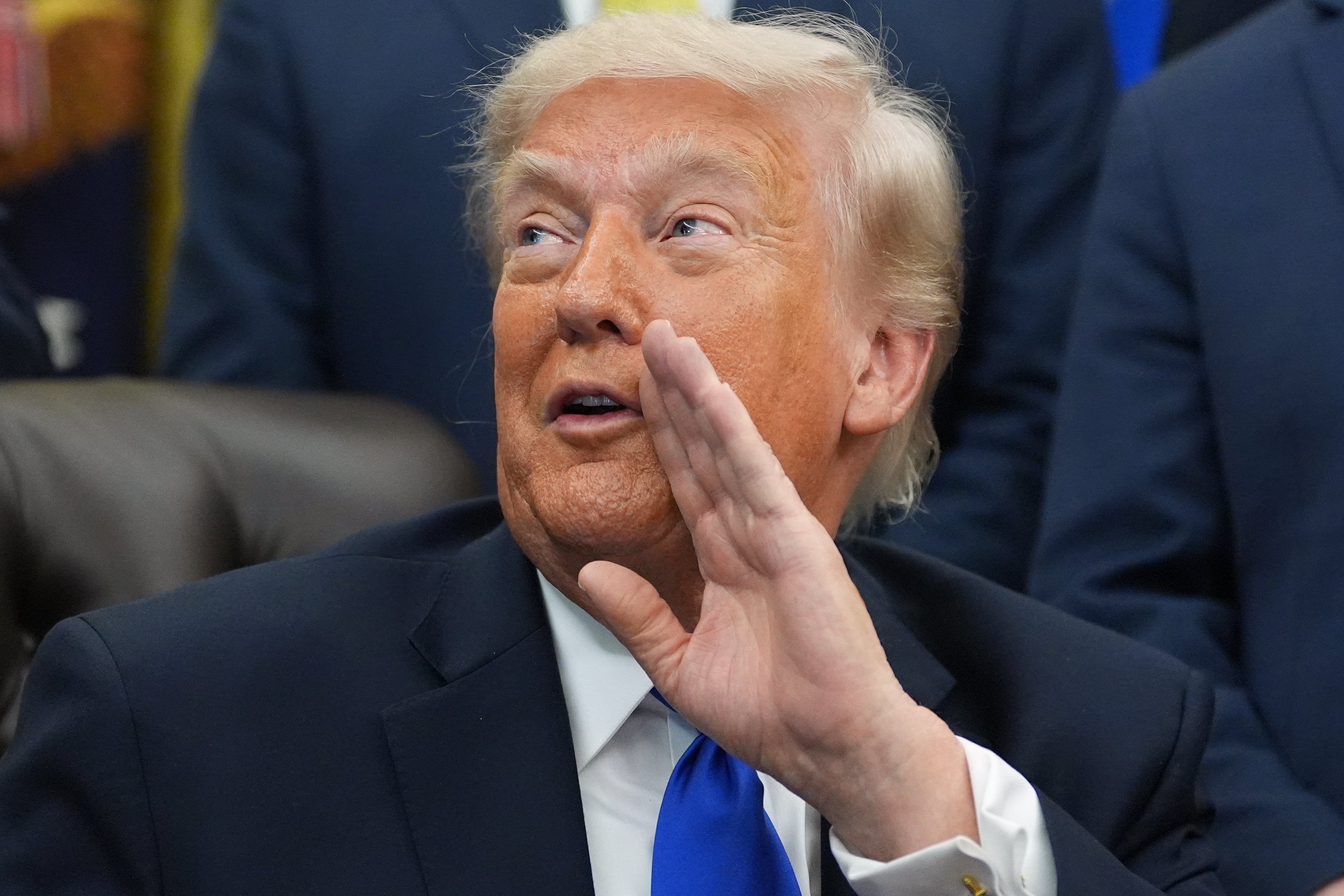 TRUMP-PLANES DE RETIRO