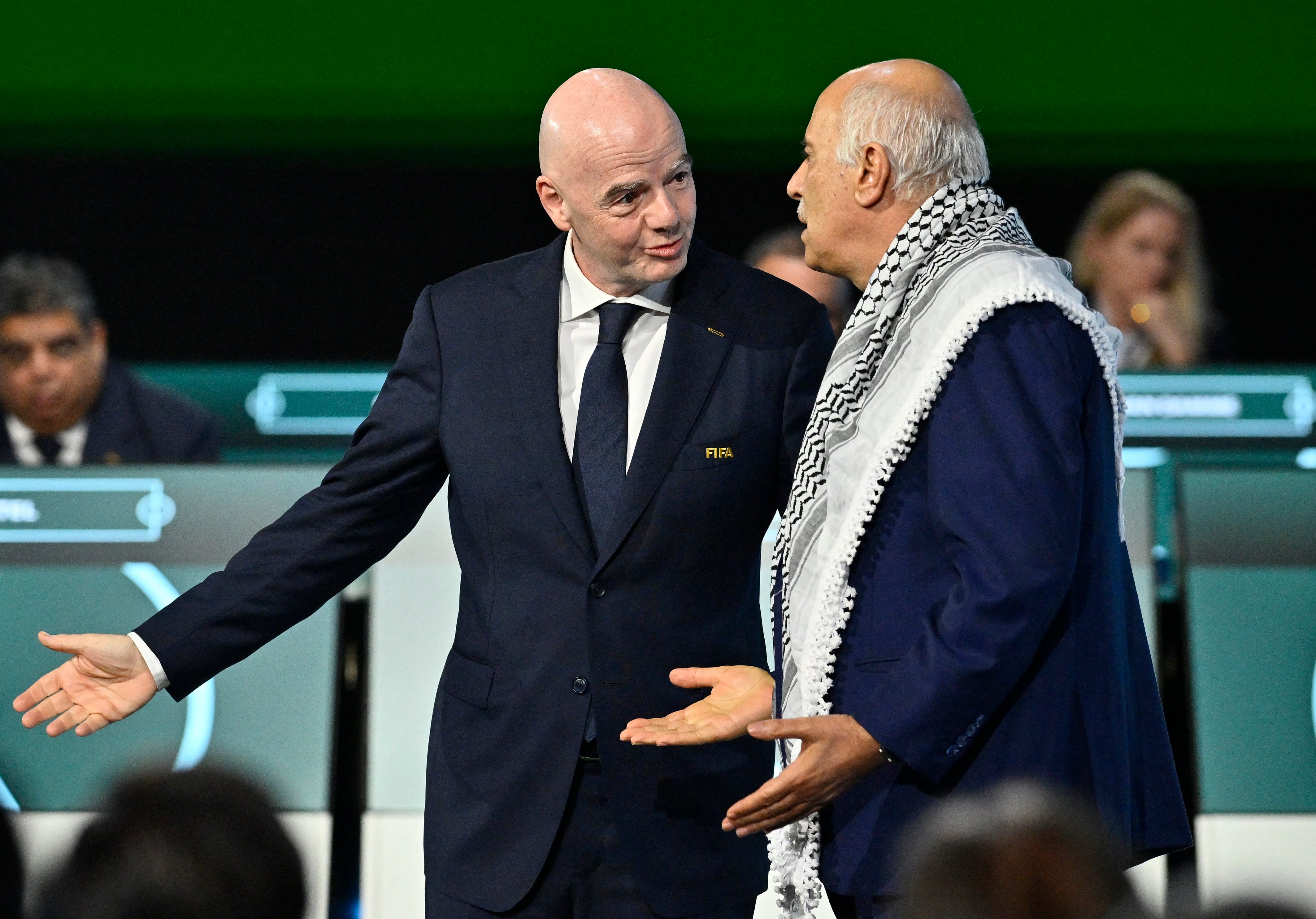 Infantino intenta convencer a Rajoub de que se dé la mano con su homólogo israelí