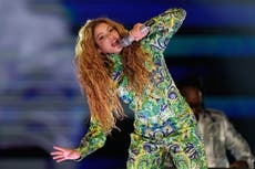 Shakira atrae a 2 millones en su concierto en la playa Copacabana de Brasil