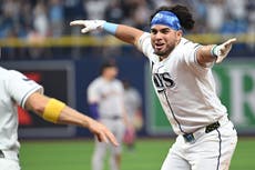 Sencillo de Jonathan Aranda da a Rays triunfo 2-1 sobre Giants y barren 3 juegos