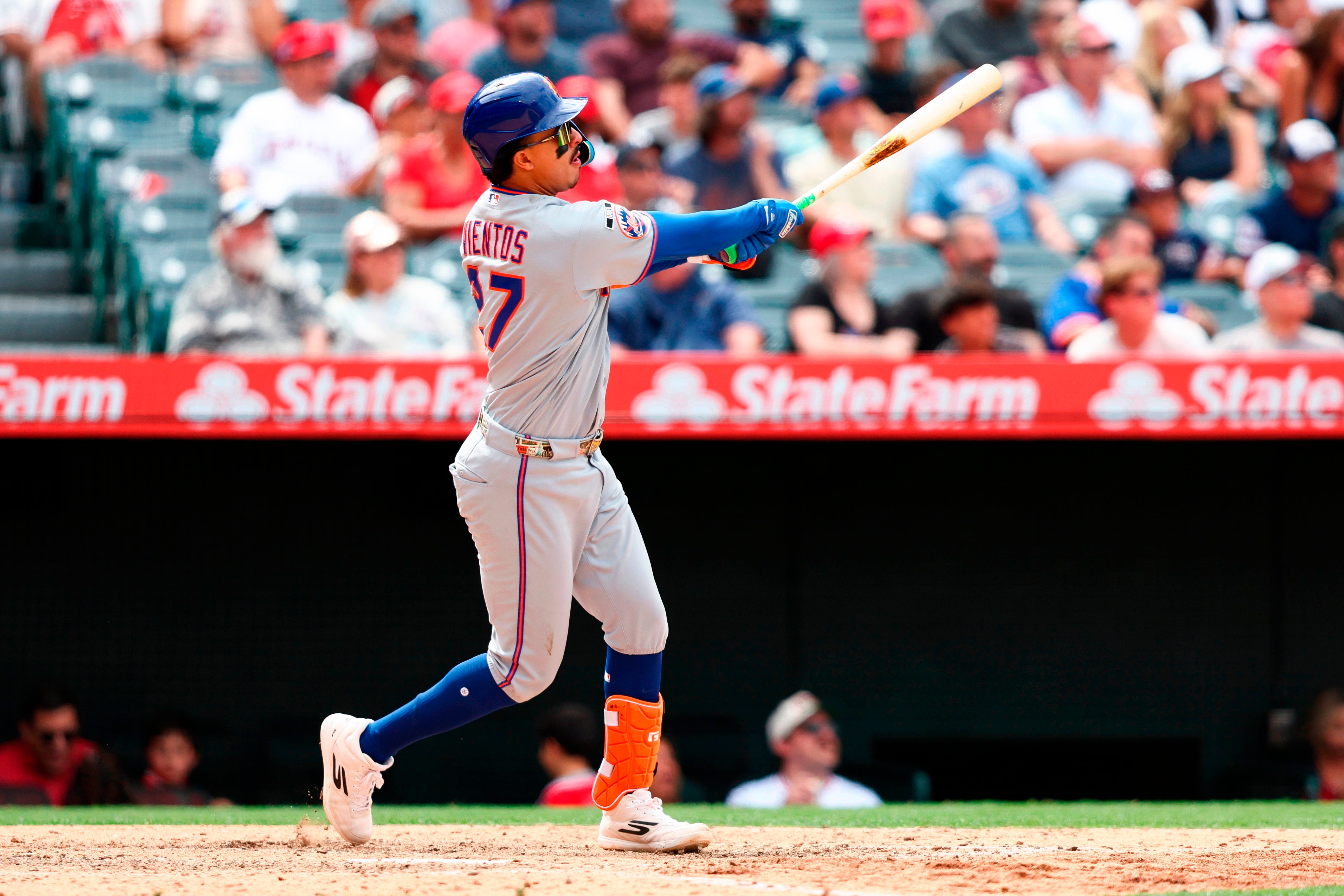 Mark Vientos pega dos jonrones e impulsa cuatro carreras en triunfo de Mets 5-1 sobre Angelinos